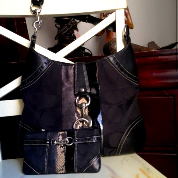 COACH BAG WITH MATCHING CLUTCH - Picture 1 of 4